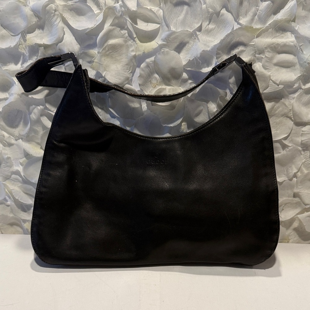Gucci Vintage Elegant Black Leather Shoulder Bag - Picture 1 of 10